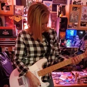 Meet your Posher, Sally